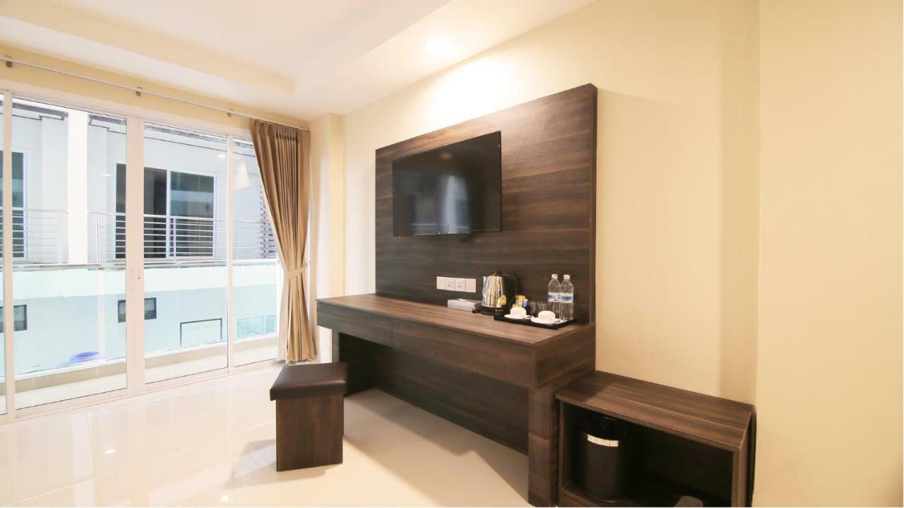 M Soho Danok Hotel Szadau Kültér fotó